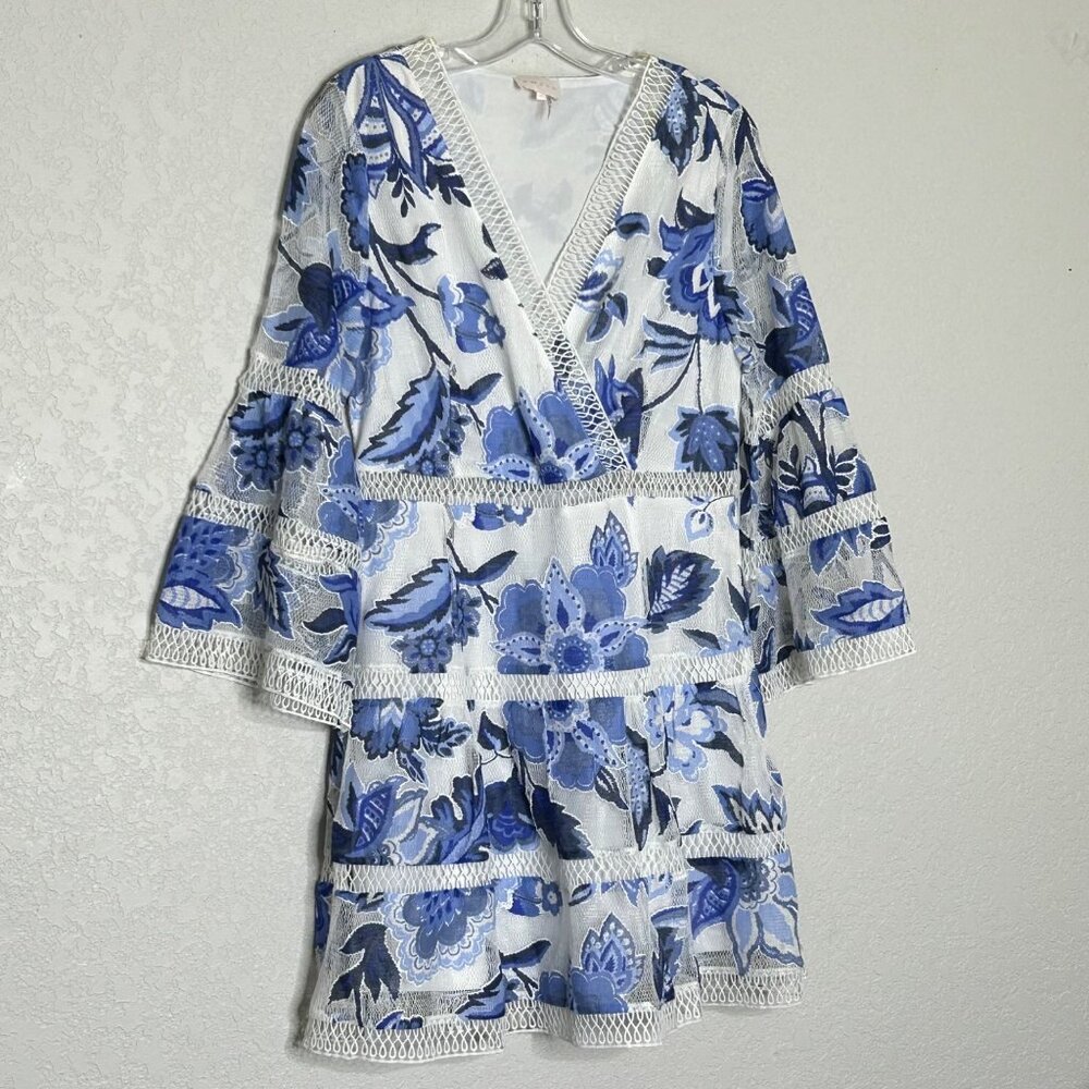Entro Women's Blue and White Bell Sleeve Floral Large Dress - Picture 3 of 12